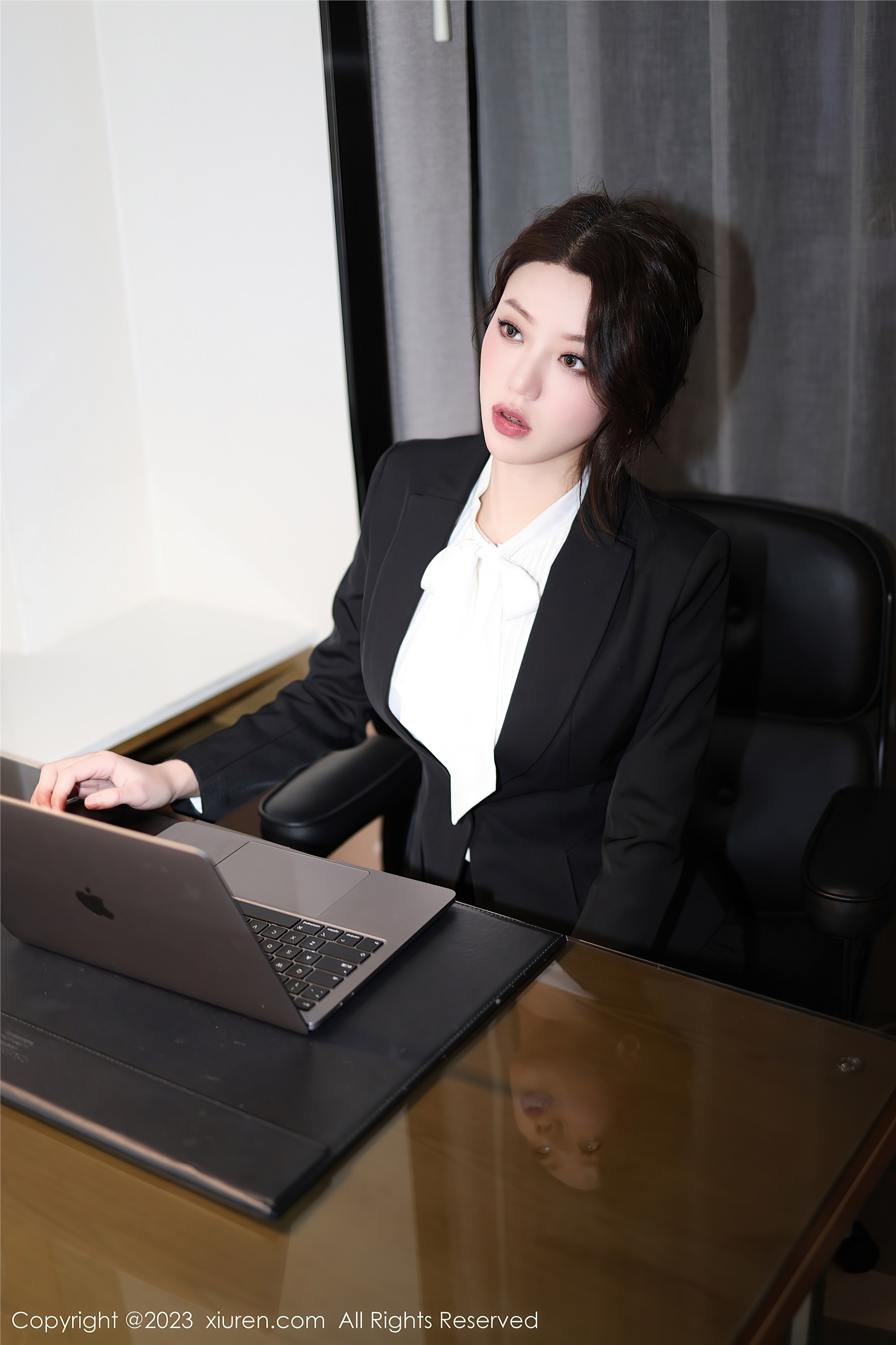 XiuRen秀人网  2023.03.01 NO.6342 米娜MnaL